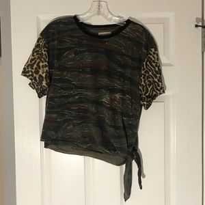 New never worn cropped Denim &co. Top